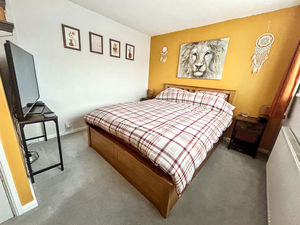 Bedroom- click for photo gallery